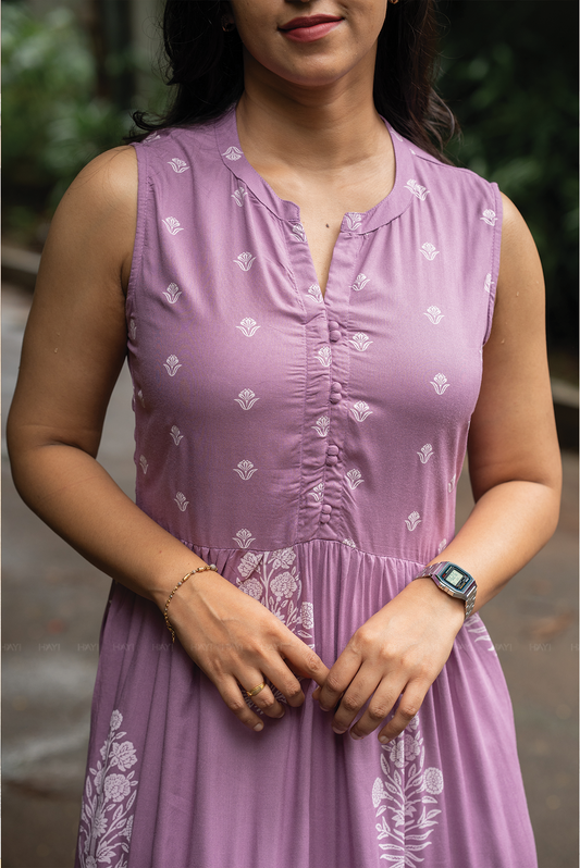 Wisteria Haze Lavender Viscose Dress with Chinese Collar & V-Cut Detached 3/4th Sleeves