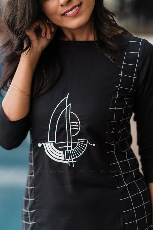 Plaid Muse Black Viscose Kurta with Embroidery and Print