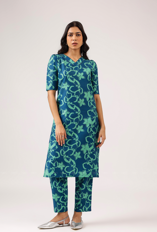 Cyan Teal Blue with Turquoise Petals printed Linen Blend Co ord set