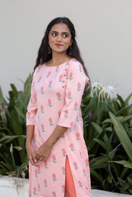 Pink Berry Bunch Viscose Printed Kurta