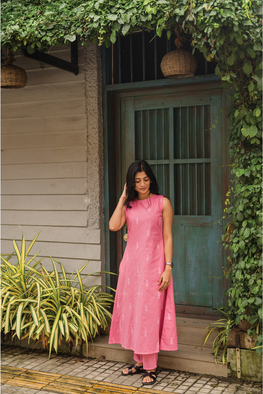 Rosetta Bloom Brown Handloom co-ord with Close Neck & Detachable Sleeves